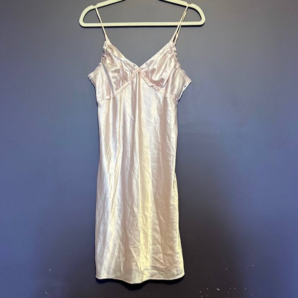 Vera Wang lingerie size small